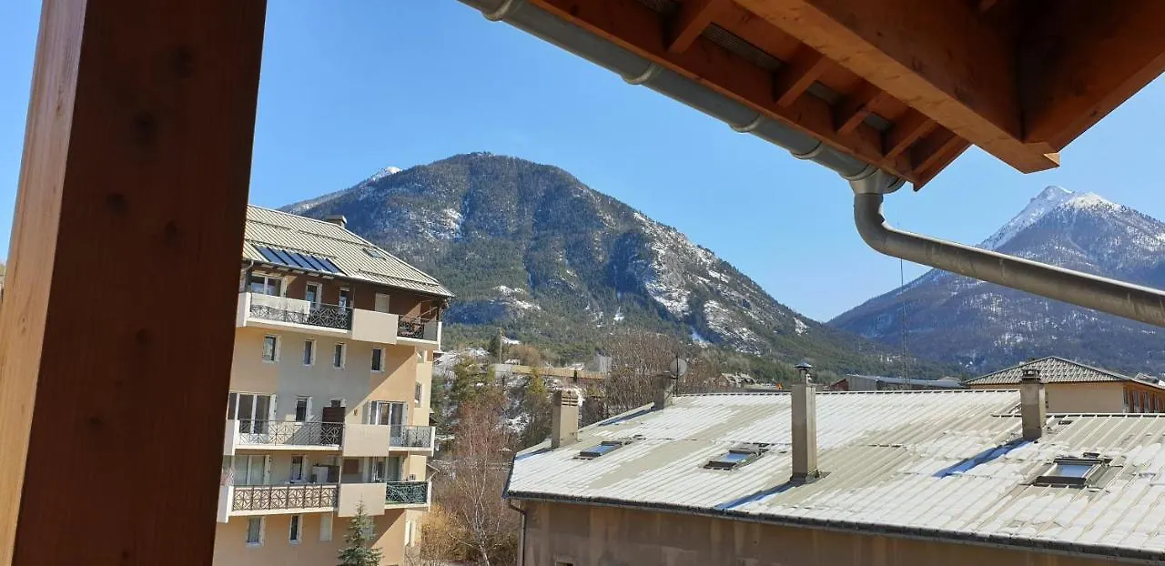 Appartement Joli T2 + coin montagne + Garage à Briançon